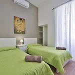 Luxe 3-bedroom Duplex Penthouse With Sea View Terrace And Jacuzzi