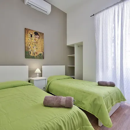 Luxe 3-bedroom Duplex Penthouse With Sea View Terrace And Jacuzzi