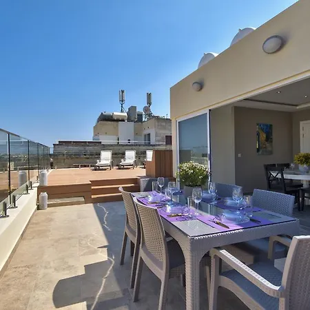 Luxe 3-bedroom Duplex Penthouse With Sea View Terrace And Jacuzzi Appartement