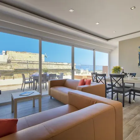 Luxe 3-bedroom Duplex Penthouse With Sea View Terrace And Jacuzzi 公寓 瓦莱塔