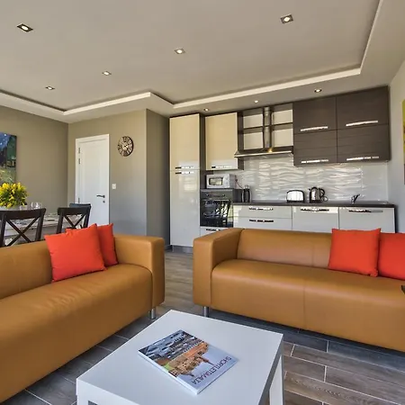 Luxe 3-bedroom Duplex Penthouse With Sea View Terrace And Jacuzzi 公寓 *