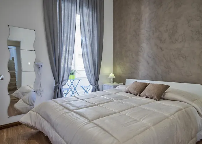 Luxe 3-bedroom Duplex Penthouse With Sea View Terrace And Jacuzzi * Valletta